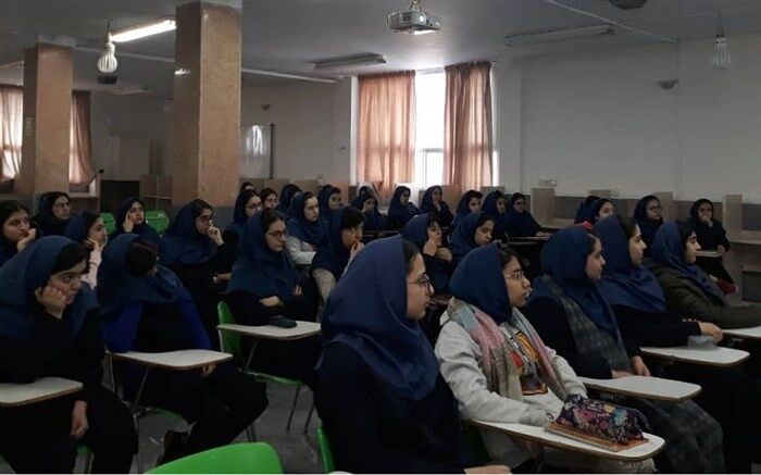 هدایت‌تحصیلی فرایندی همه جانبه به منظور کمک به دانش‌آموزان پایه نهم است
