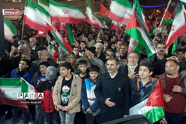 تجمع کودکان و آحاد مردم مشهد در حمایت از کودکان مظلوم فلسطین