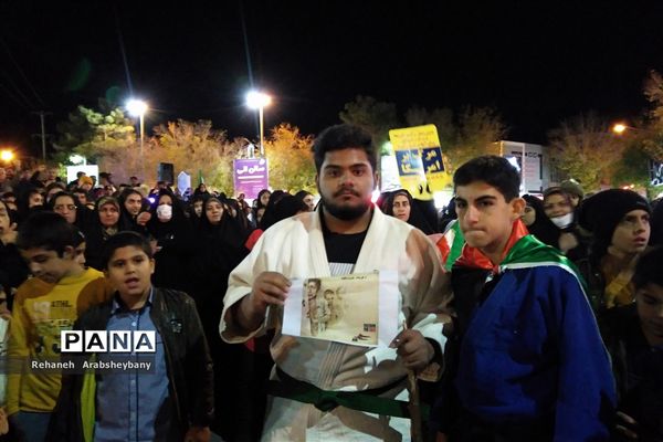 مراسم تجمع و راهپیمایی  از کودکان مظلوم فلسطین در آباده