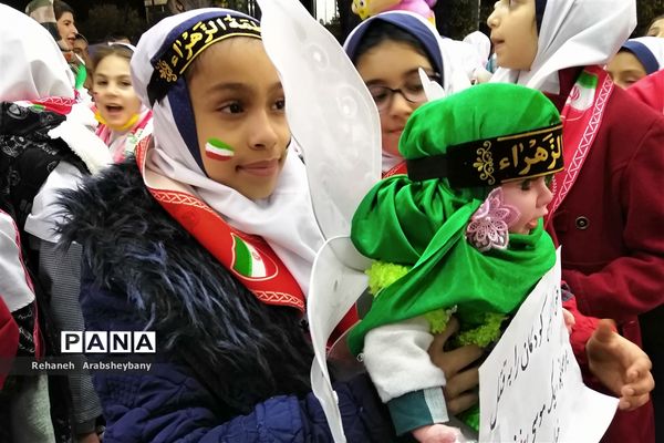مراسم تجمع و راهپیمایی  از کودکان مظلوم فلسطین در آباده