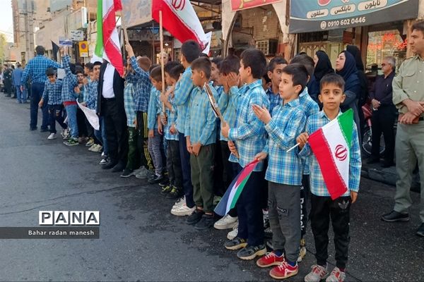 تجمع دانش‌آموزان دزفولی در حمایت از کودکان مظلوم فلسطین