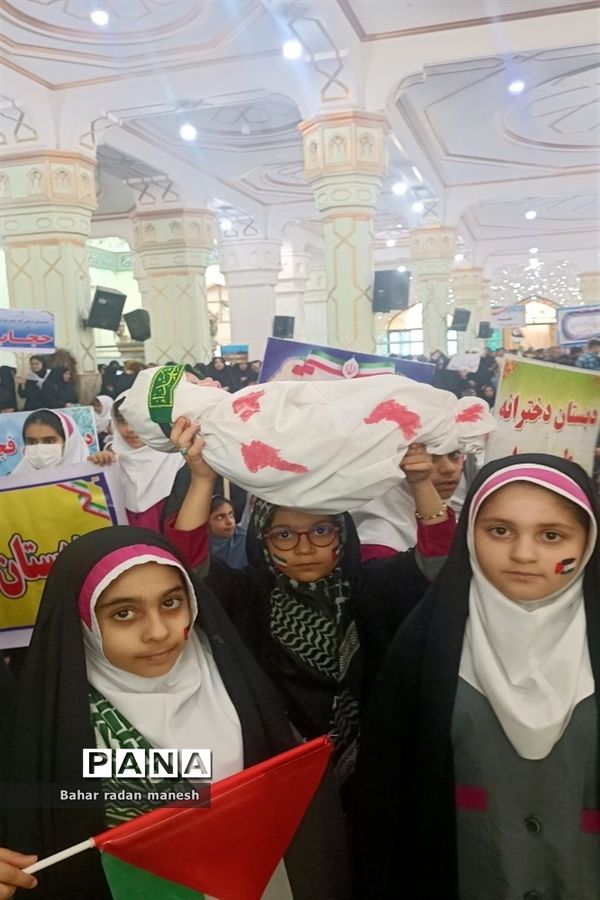 تجمع دانش‌آموزان دزفولی در حمایت از کودکان مظلوم فلسطین