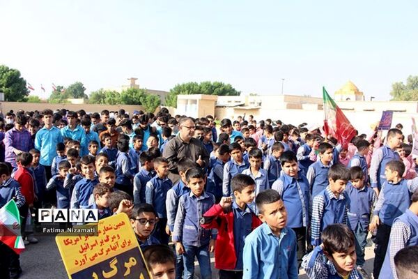 اجتماع دانش‌آموزان و فرهنگیان منطقه شبانکاره در حمایت از مردم مظلوم غزه