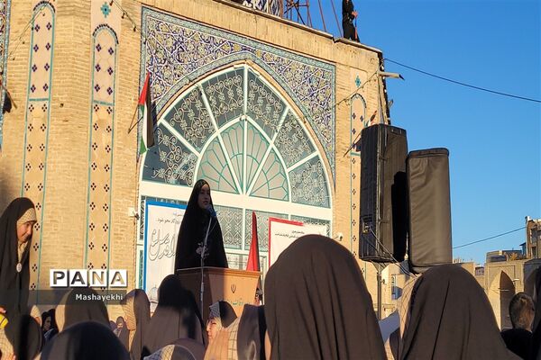 اجتماع پرشور مردم گلپایگان در جهت حمایت از کودکان فلسطین و اعلام محکومیت از رژیم کودکش صهیونیسم