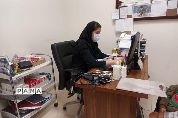 دیدار دانش‌آموزان مدرسه شهید حاج قاسم سلیمانی با پرستاران بیمارستان امام سجاد شهریار