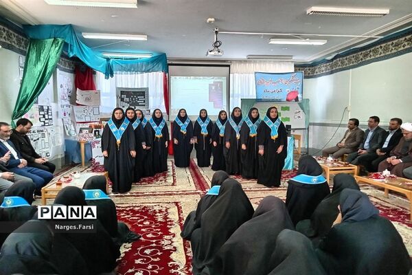 همایش هفته آسیب‌ های اجتماعی در دبیرستان حضرت خدیجه (س) قم