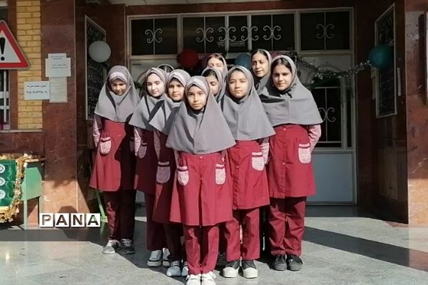 برگزاری مراسم ولادت حضرت زینب(س) در دبستان منتظر قائم ناحیه دو ری