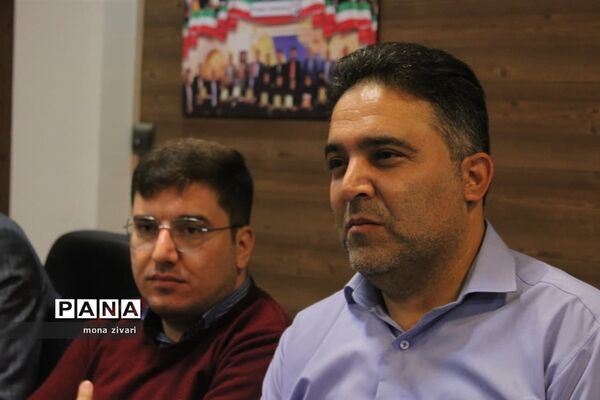 نشست تخصصی معاونت پرورشی ناحیه یک بهارستان