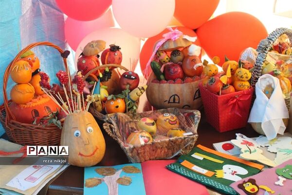 نمایشگاه ایستگاه دانایی در ناحیه یک بهارستان