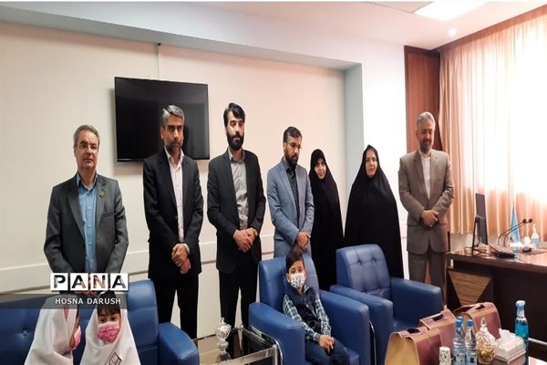 مراسم تقدیر از پرستاران بیمارستان ناظران