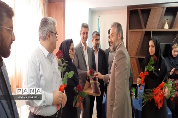 مراسم تقدیر از پرستاران بیمارستان ناظران