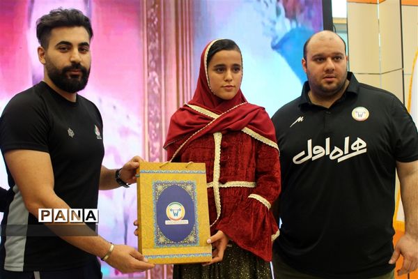 نمایشگاه یاریگران زندگی در کانون پرورش فکری کودکان و نوجوانان