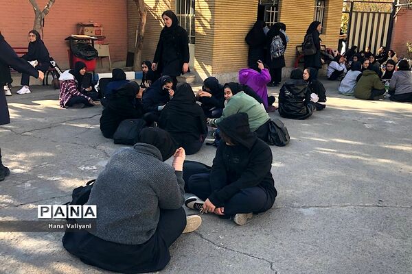 مراسم بزرگداشت ولادت حضرت زینب (س) در مدرسه آیت‌اله صدر ناحیه یک شهرری