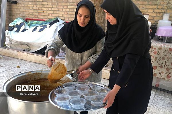 مراسم بزرگداشت ولادت حضرت زینب (س) در مدرسه آیت‌اله صدر ناحیه یک شهرری