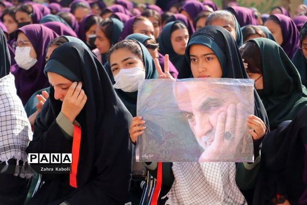 جشن میلاد حضرت زینب(س) درآموزشگاه ام‌ابیها(س)اسلامشهر