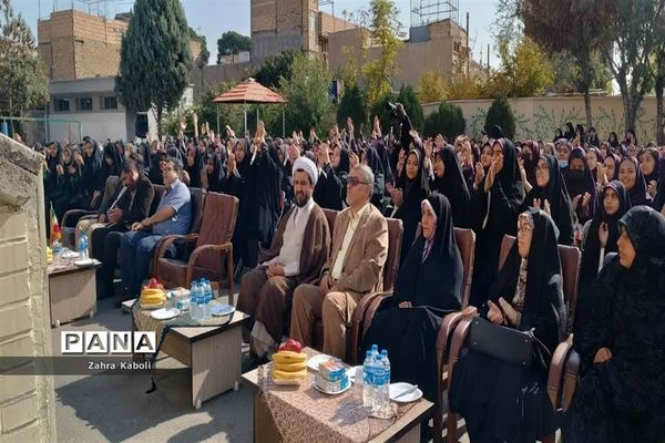 جشن میلاد حضرت زینب(س) درآموزشگاه ام‌ابیها(س)اسلامشهر