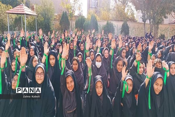 جشن میلاد حضرت زینب(س) درآموزشگاه ام‌ابیها(س)اسلامشهر