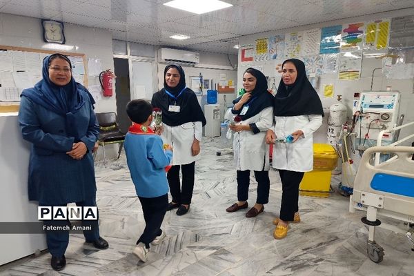 گرامیداشت روز پرستار و تجلیل از پرستاران حاجی آباد