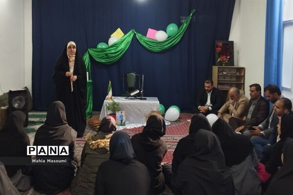 تقدیر از دانش‌آموزان راهیان‌نور شهر جوادآباد