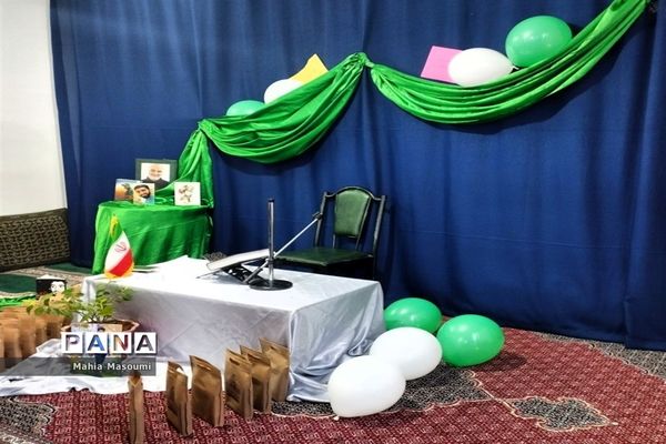 تقدیر از دانش‌آموزان راهیان‌نور شهر جوادآباد