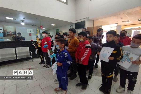 مراسم ولادت حضرت زینب(س) و روز پرستار در مدرسه شهید چاهی شهرستان راز