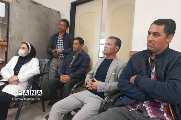 آموزش کمک‌های اولیه در جلسه شورای معلمان شهرستان‌دماوند