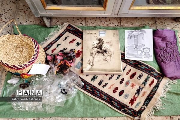 نمایشگاه کارآفرینی هنرستان کاردانش حضرت معصومه (س) در هفته جهانی کارآفرینی