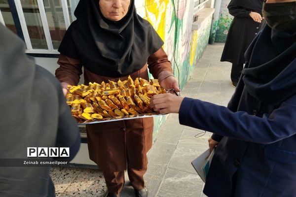 گرامیداشت ولادت با سعادت حضرت زینب (س) و روز پرستار در دبیرستان حضرت مریم شهرستان کاشمر