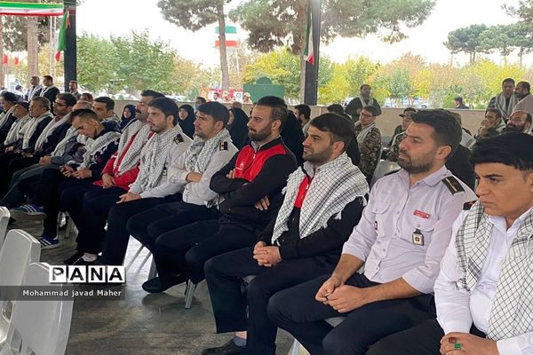 آیین غبارروبی و عطرافشانی مزار مطهر شهدای شهرستان قدس