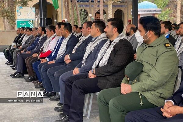آیین غبارروبی و عطرافشانی مزار مطهر شهدای شهرستان قدس