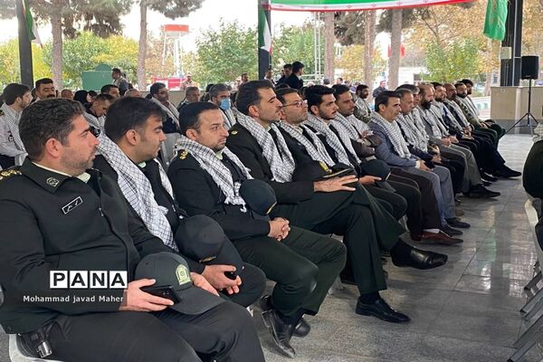 آیین غبارروبی و عطرافشانی مزار مطهر شهدای شهرستان قدس