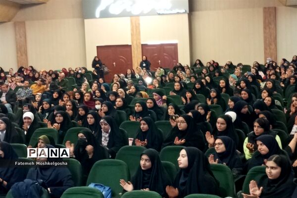 تجلیل از ستارگان قرآنی ناحیه 3 شیراز