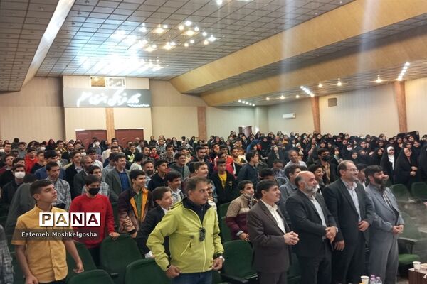 تجلیل از ستارگان قرآنی ناحیه 3 شیراز