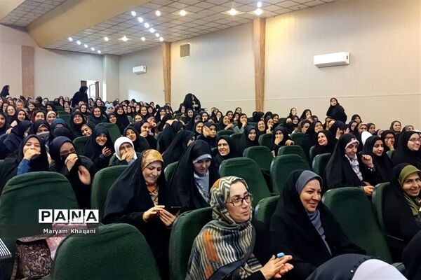 تجلیل از ستارگان قرآنی ناحیه 3 شیراز