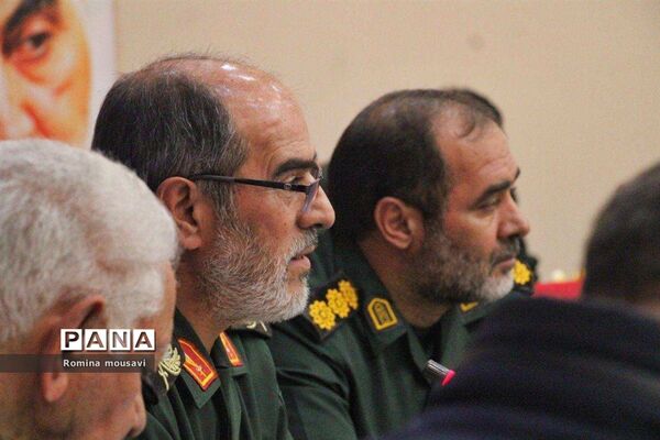 نشست خبری فرمانده سپاه عاشورا به‌مناسبت هفته بسیج