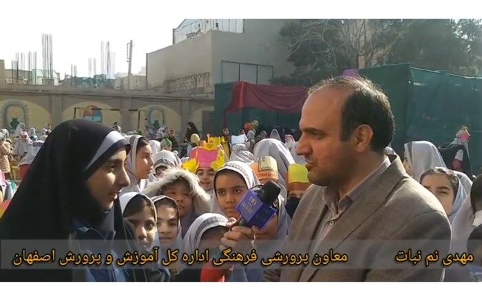 176 هزار کتاب  در پویش نذر کتاب و یار مهربان به کتابخانه های مدارس اهدا شد/فیلم