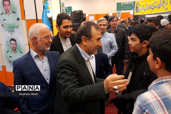 بازدید معاون حقوقی رئیس‌جمهوری از جشنواره کشوری «یاریگران زندگی»