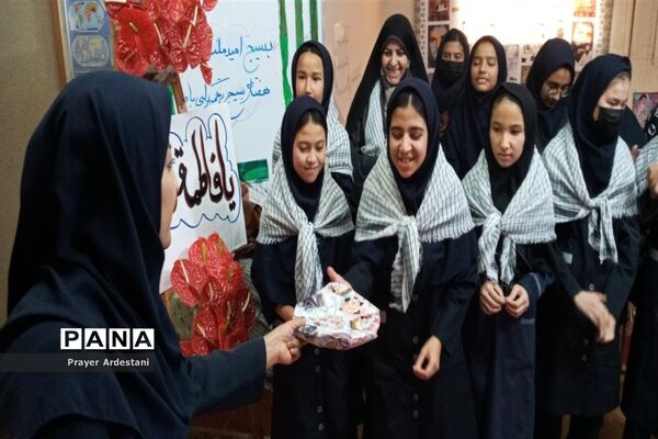 مراسم هفته بسیج درآموزشگاه نوشین بختیاری بخش جوادآباد