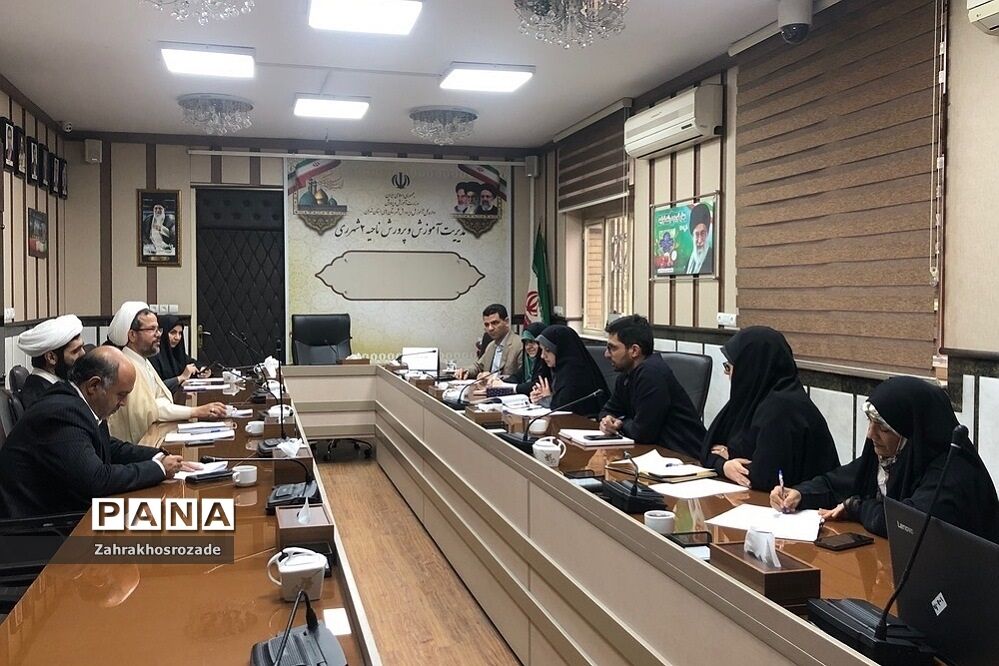 تشکیل شورای قرآنی با هدف بررسی اقامه نماز در ناحیه 2 ری