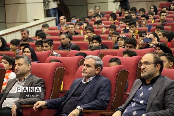 اولین گردهمایی بزرگ کتابیاران دهه نودی در تبریز