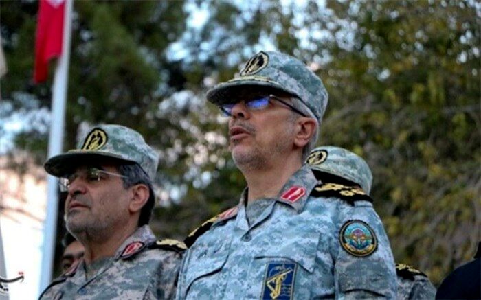 سرلشکر باقری با فرماندهان ارشد انتظامی کرمان دیدار کرد