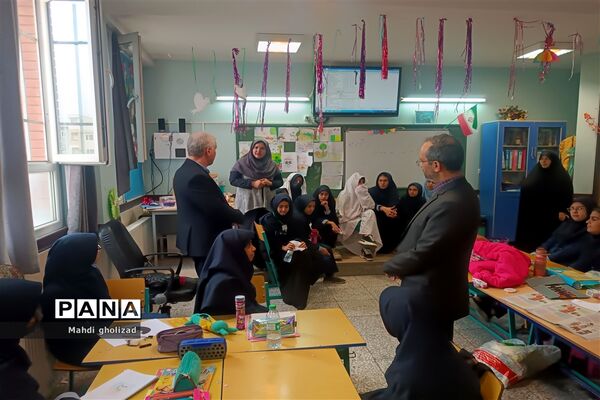 روز بدون کیف در مدارس منطقه ۱۶