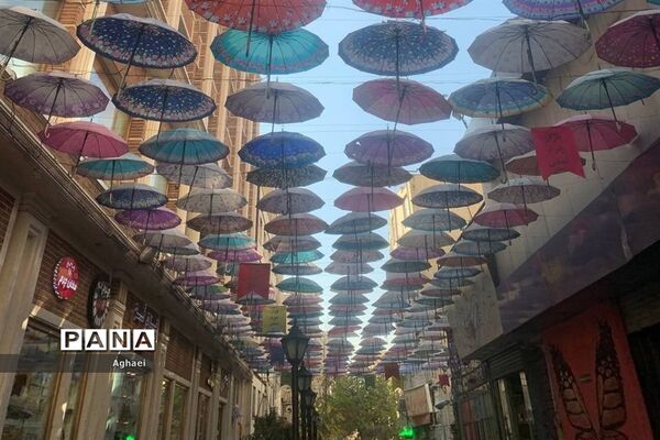 تهران‌گردی دانش‌آموزان رشته علوم انسانی علامه حلی ۵