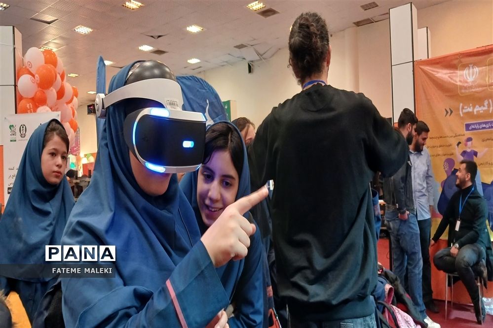 نمایشگاه یاریگران زندگی انتخاب آگاهانه در کانون پرورش فکری کودکان و نوجوانان تهران