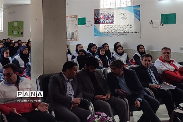 افتتاحیه طرح دادرس در مدارس شهرستان آباده