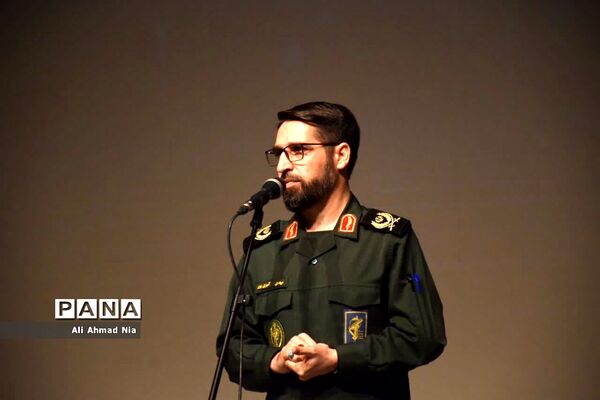 تقدیر از برگزیدگان پنجمین رویداد تولید محتوای دیجیتال بسیج در قم