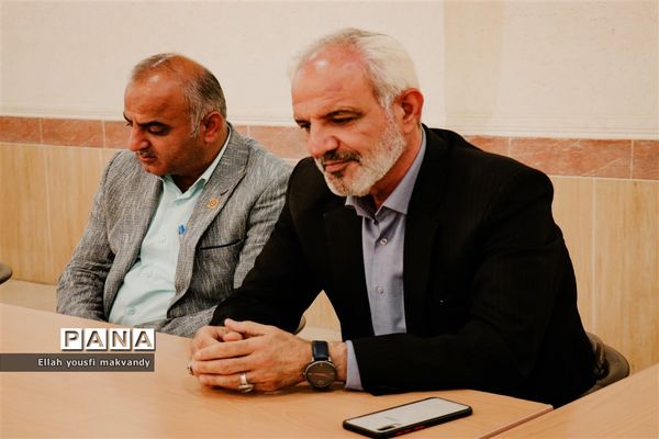 آیین رونمایی از کتاب «مبانی طراحی آموزشی» در کتابخانه شهید بهشتی امیدیه