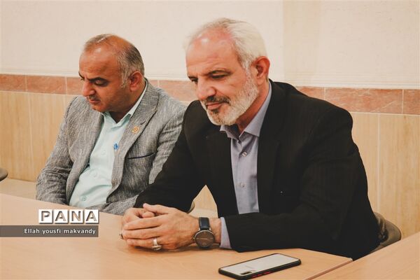 آیین رونمایی از کتاب «مبانی طراحی آموزشی» در کتابخانه شهید بهشتی امیدیه
