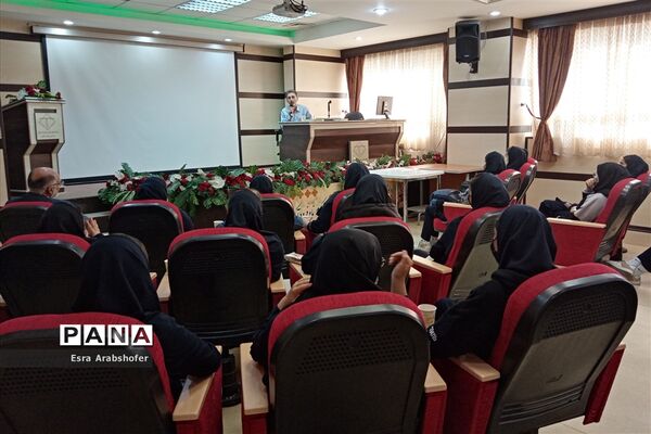 بازدید علمی دانش‌آموزان دبیرستان دخترانه علوی ناحیه 3  از بیمارستان امتیاز