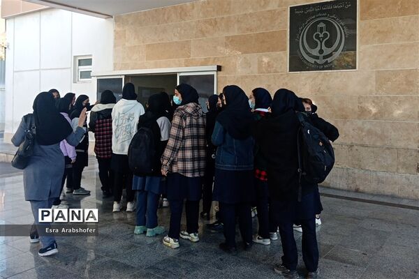 بازدید علمی دانش‌آموزان دبیرستان دخترانه علوی ناحیه 3  از بیمارستان امتیاز